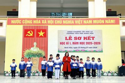 Trường Tiểu học Ninh Hòa tổ chức Lễ Sơ kết Học kỳ I và triển khai nhiệm vụ Học kỳ II năm học 2025 – 2026