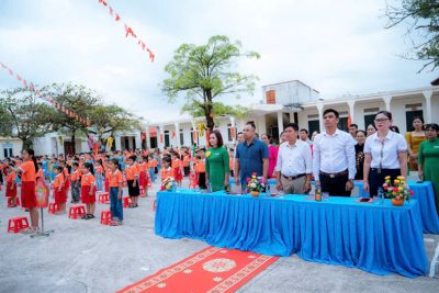 Trường tiểu học Ninh Hòa chào mừng kỉ niệm 42 năm ngày Nhà giáo Việt Nam