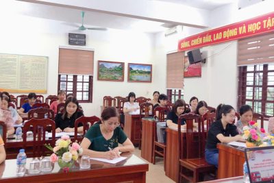 Trường Tiểu học Ninh Hòa tổ chức bồi dưỡng công tác phòng tránh tai nạn thương tích và phòng cháy chữa cháy cho giáo viên